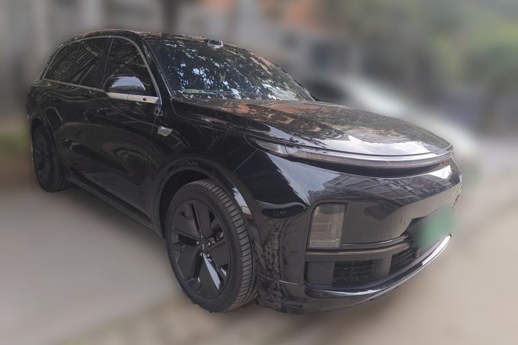 Used Li Auto L8 2025 Max Smart Refresh Edition Front Right 45 Deg