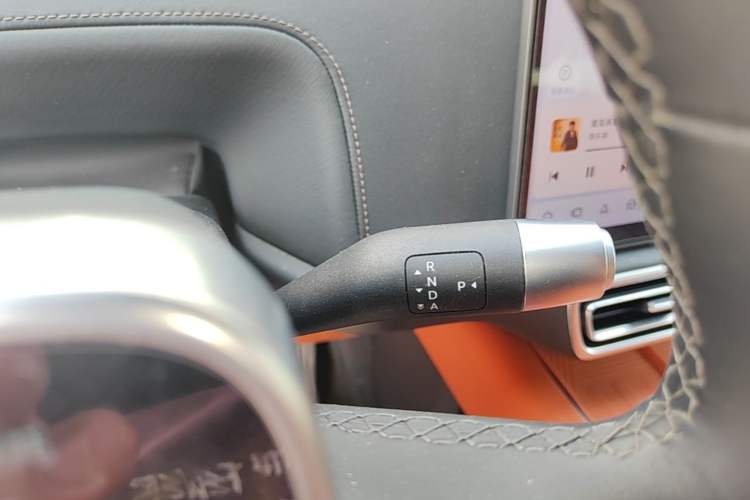 Used Li Auto L8 2025 Max Smart Refresh Edition Gear Lever