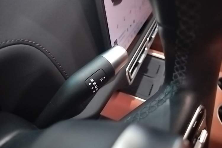 Used Li Auto L8 2025 Max Smart Refresh Edition Gear Lever