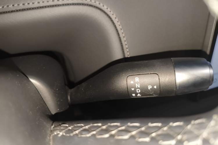 Used Li Auto L8 2025 Ultra Smart Refreshed Edition Gear Lever