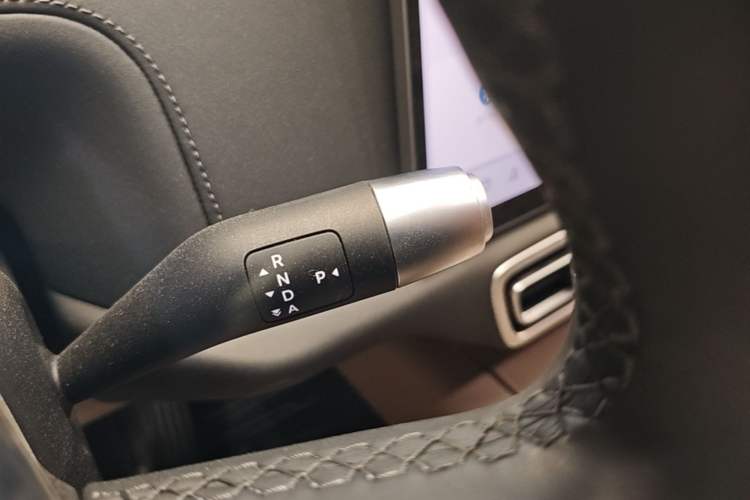 Used Li Auto L8 2025 Ultra Smart Refreshed Edition Gear Lever