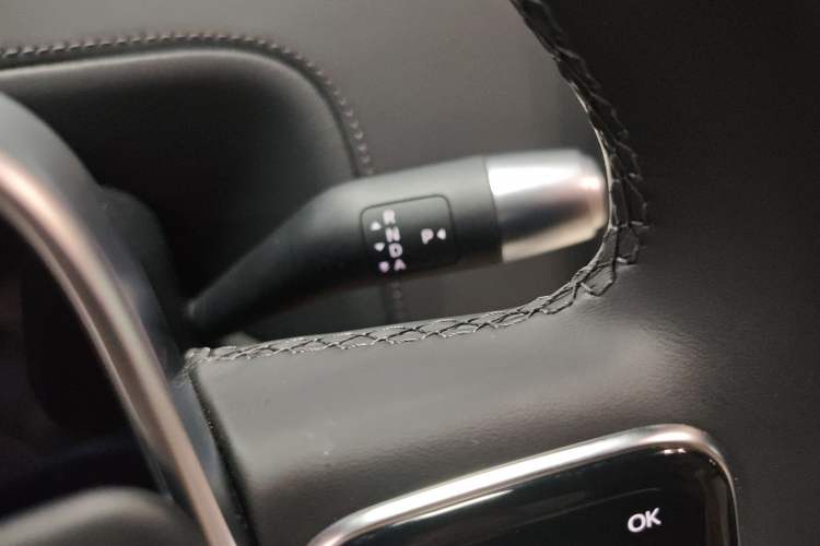 Used Li Auto L8 2025 Max Smart Refresh Edition Gear Lever