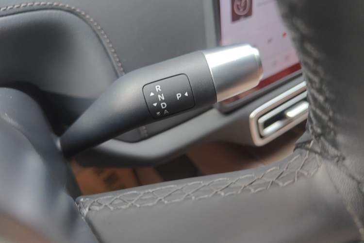 Used Li Auto L8 2025 Max Smart Refresh Edition Gear Lever