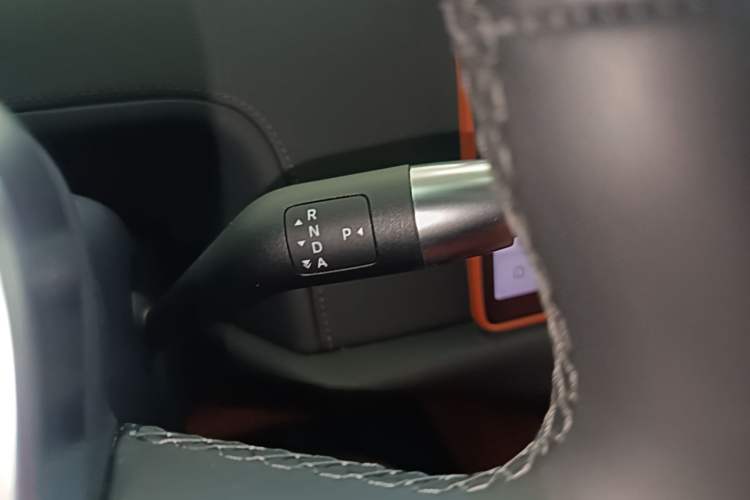 Used Li Auto L8 2025 Ultra Smart Refreshed Edition Gear Lever