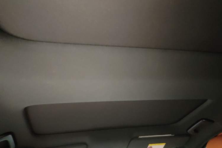 Used Li Auto L8 2025 Pro Smart Refresh Edition Headliner