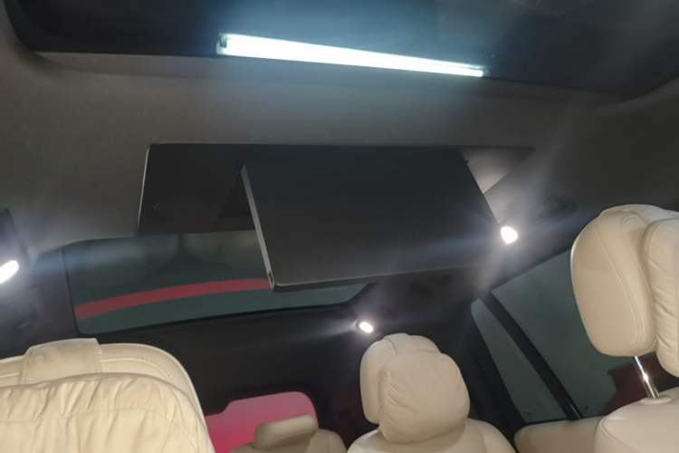 Used Li Auto L8 2025 Ultra Smart Refreshed Edition Headliner