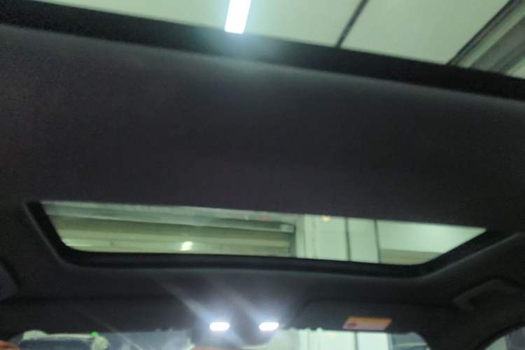 Used Li Auto L8 2025 Max Smart Refresh Edition Headliner