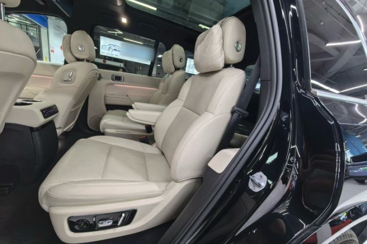 Used Li Auto L8 2025 Ultra Smart Refreshed Edition Interior 1