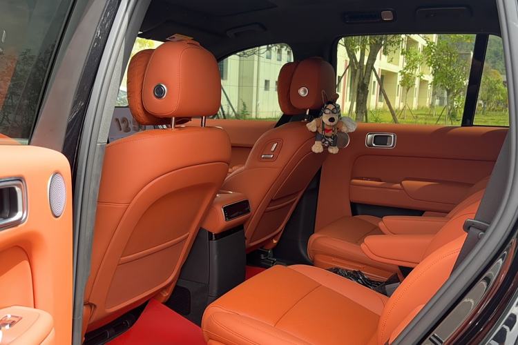 Used Li Auto L8 2025 Ultra Smart Refreshed Edition Interior 1