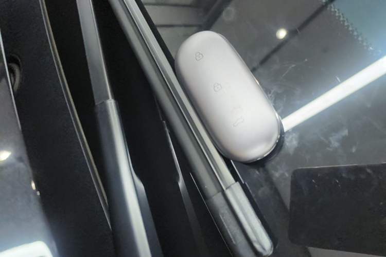 Used Li Auto L8 2025 Max Smart Refresh Edition Interior 1