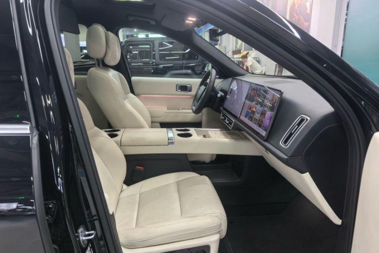 Used Li Auto L8 2025 Ultra Smart Refreshed Edition Interior 2