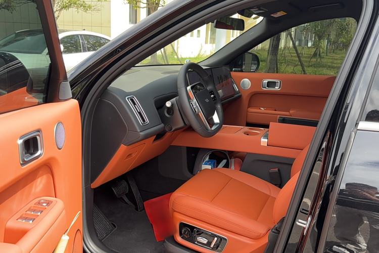 Used Li Auto L8 2025 Ultra Smart Refreshed Edition Interior 2