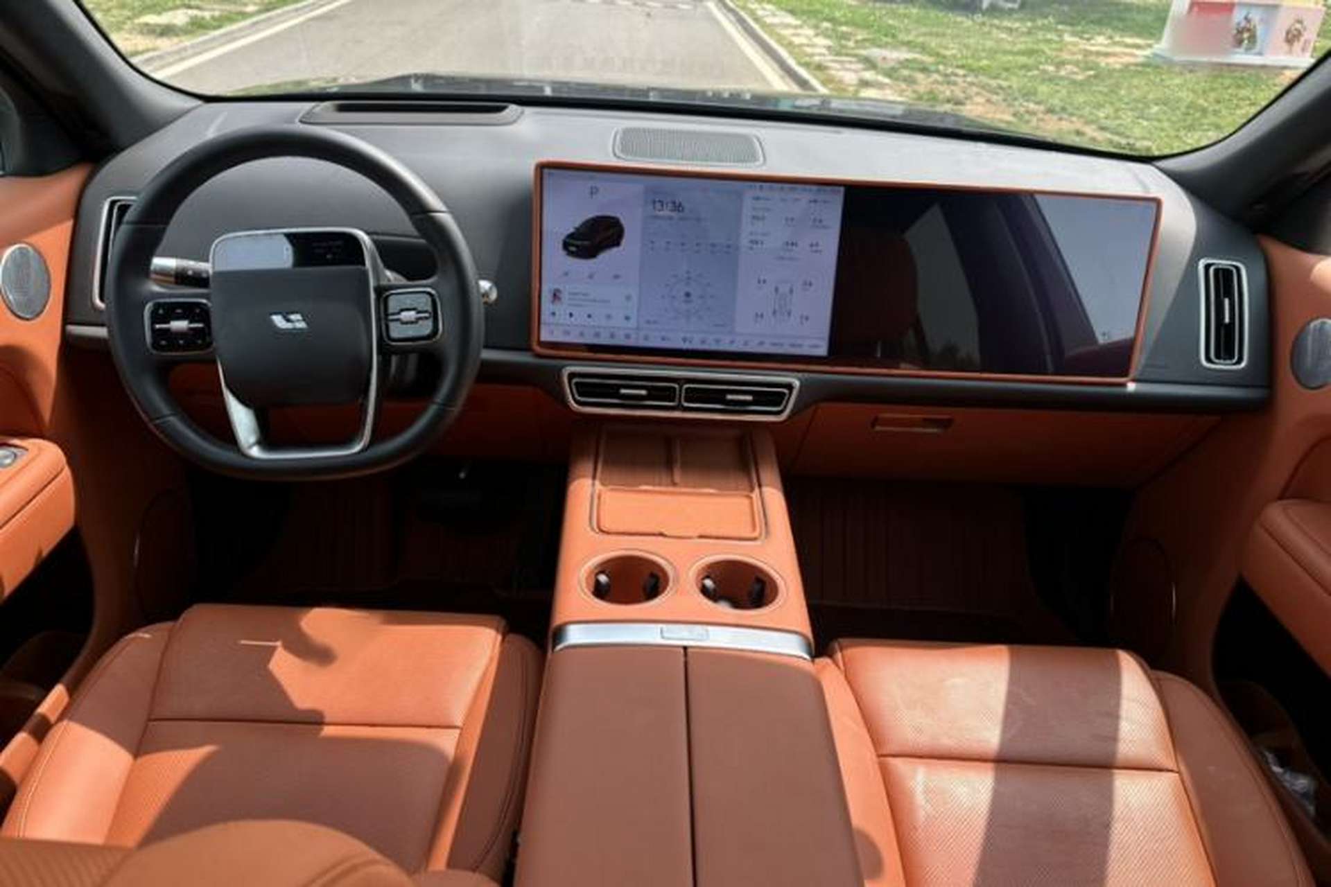 Used Li Auto L8 2025 Pro Smart Refresh Edition Interior 4