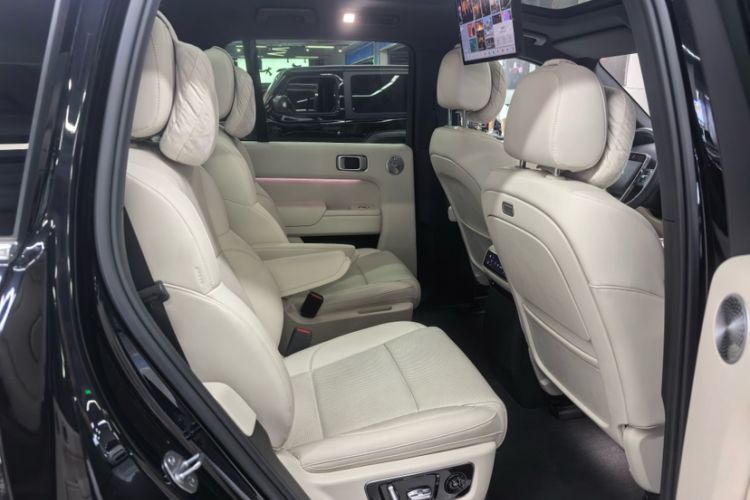 Used Li Auto L8 2025 Ultra Smart Refreshed Edition Interior 8