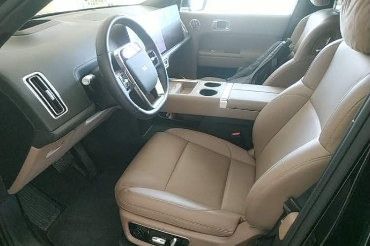 Used Li Auto L8 2025 Ultra Smart Refreshed Edition Left Front Seat