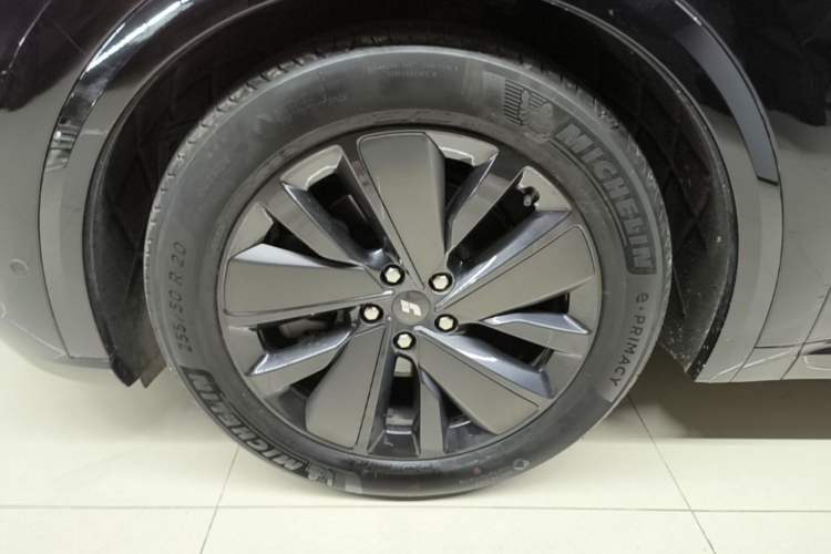 Used Li Auto L8 2025 Max Smart Refresh Edition Left Front Wheel Hub