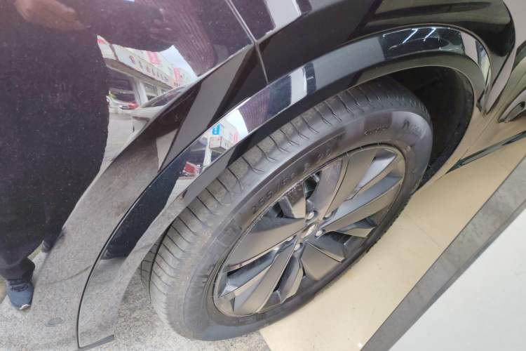 Used Li Auto L8 2025 Pro Smart Refresh Edition Left Front Wheel Hub