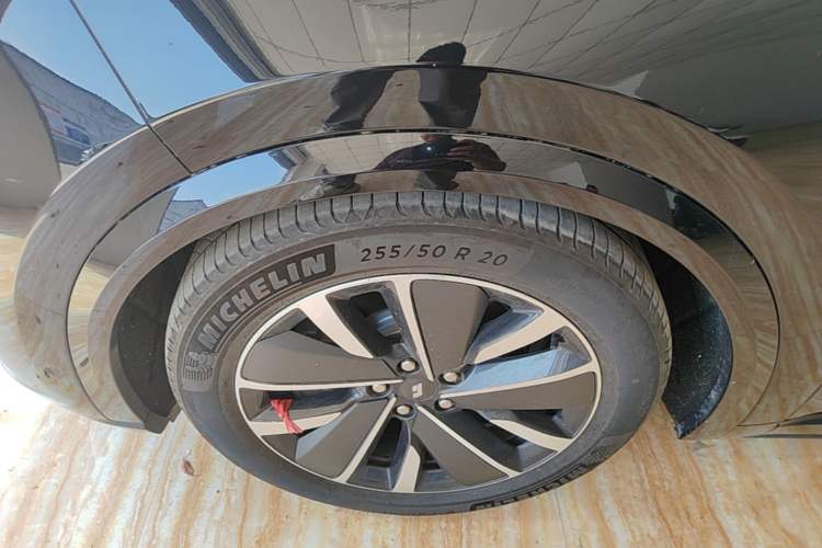 Used Li Auto L8 2025 Max Smart Refresh Edition Left Front Wheel Hub