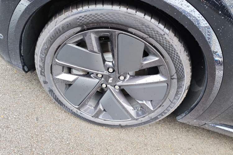 Used Li Auto L8 2025 Pro Smart Refresh Edition Left Front Wheel Hub