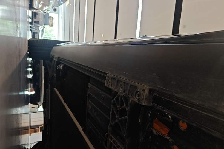 Used Li Auto L8 2025 Ultra Smart Refreshed Edition Left Side Sill
