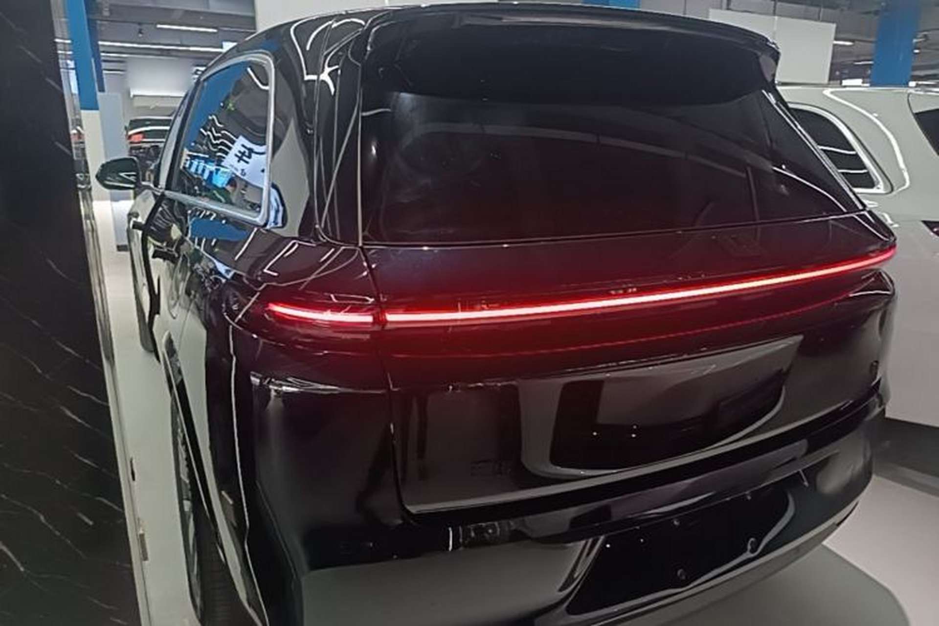 Used Li Auto L8 2025 Max Smart Refresh Edition Rear Left 45 Deg