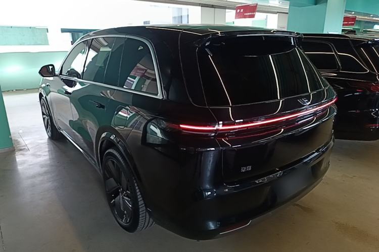 Used Li Auto L8 2025 Max Smart Refresh Edition Rear Left 45 Deg