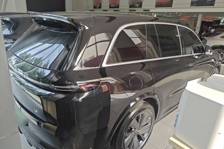Used Li Auto L8 2025 Max Smart Refresh Edition Rear Right 45 Deg