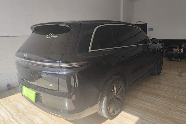 Used Li Auto L8 2025 Max Smart Refresh Edition Rear Right 45 Deg