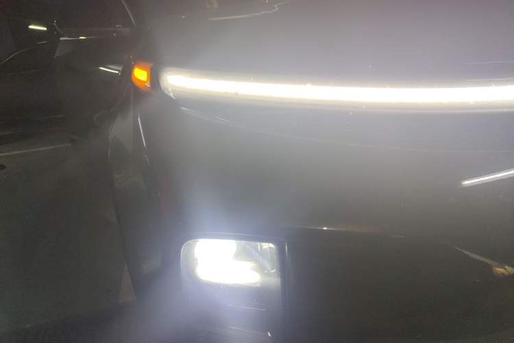 Used Li Auto L8 2025 Max Smart Refresh Edition Right Front Headlight