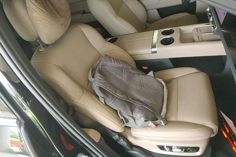 Used Li Auto L8 2025 Ultra Smart Refreshed Edition Right Front Seat