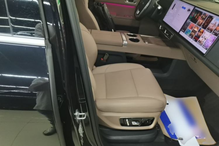 Used Li Auto L8 2025 Pro Smart Refresh Edition Right Front Seat