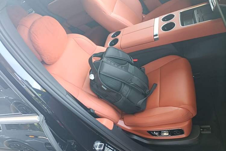 Used Li Auto L8 2025 Ultra Smart Refreshed Edition Right Front Seat