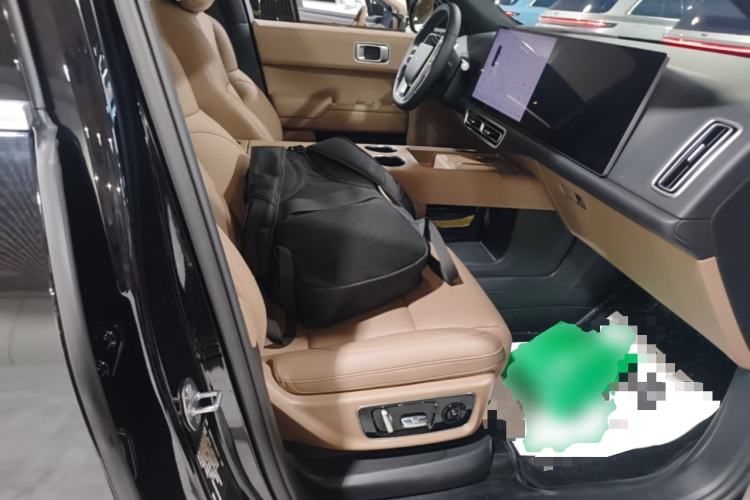 Used Li Auto L8 2025 Max Smart Refresh Edition Right Front Seat