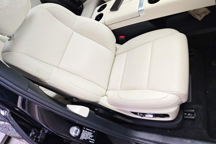 Used Li Auto L8 2025 Pro Smart Refresh Edition Right Front Seat
