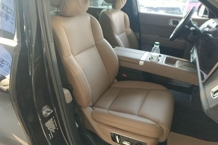 Used Li Auto L8 2025 Pro Smart Refresh Edition Right Front Seat