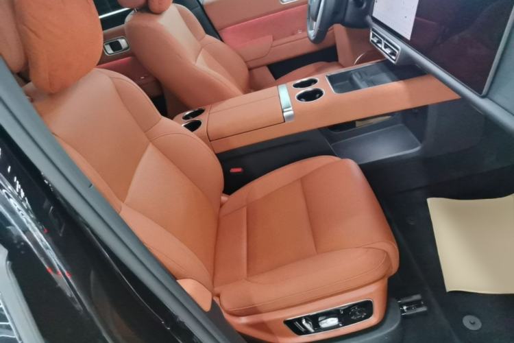Used Li Auto L8 2025 Max Smart Refresh Edition Right Front Seat