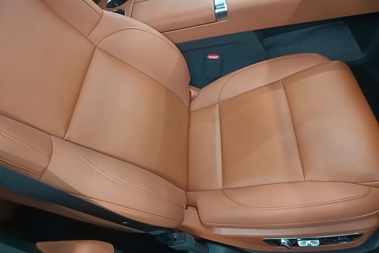 Used Li Auto L8 2025 Max Smart Refresh Edition Right Front Seat