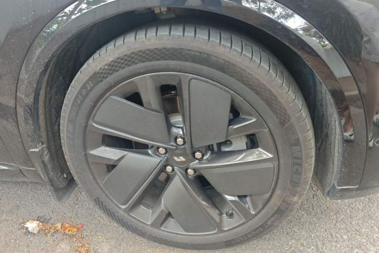 Used Li Auto L8 2025 Max Smart Refresh Edition Right Front Wheel Hub