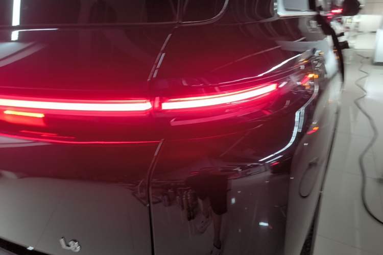 Used Li Auto L8 2025 Max Smart Refresh Edition Right Rear Taillight