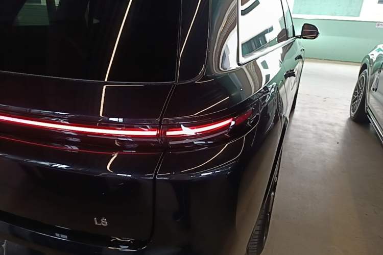 Used Li Auto L8 2025 Max Smart Refresh Edition Right Rear Taillight
