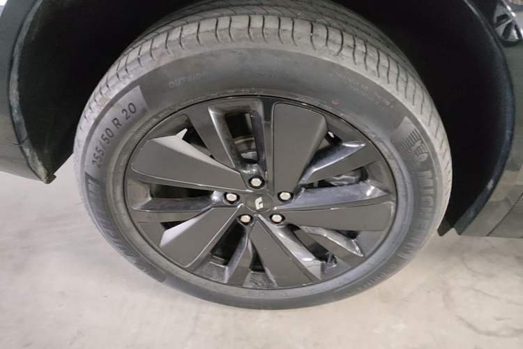 Used Li Auto L8 2025 Pro Smart Refresh Edition Right Rear Wheel Hub