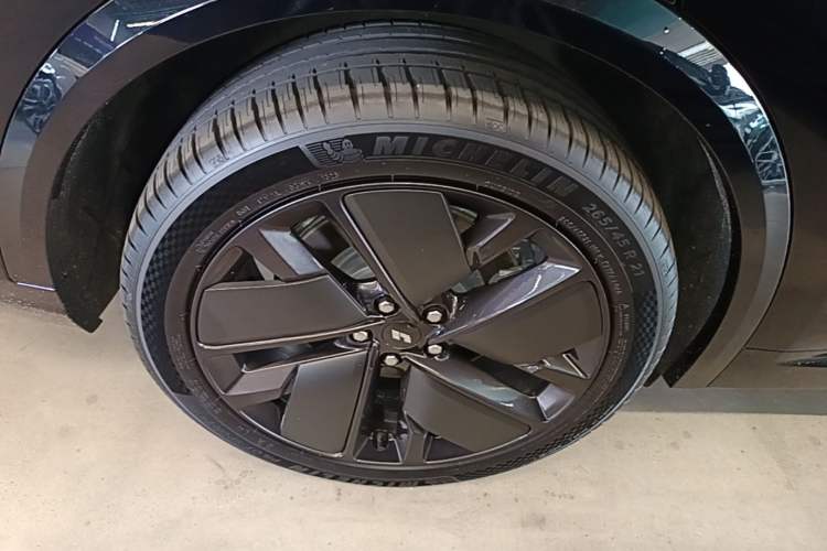 Used Li Auto L8 2025 Max Smart Refresh Edition Right Rear Wheel Hub