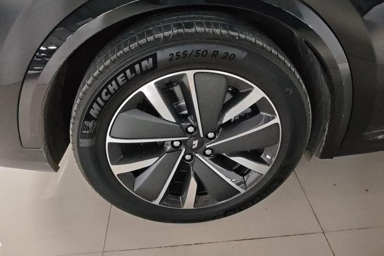 Used Li Auto L8 2025 Max Smart Refresh Edition Right Rear Wheel Hub