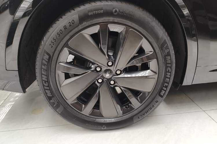 Used Li Auto L8 2025 Pro Smart Refresh Edition Right Rear Wheel Hub