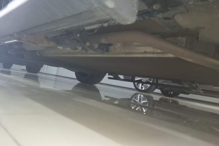 Used Li Auto L8 2025 Pro Smart Refresh Edition Right Side Sill