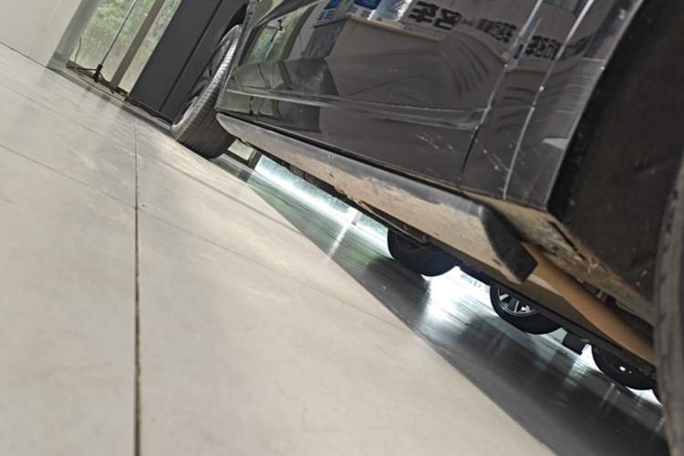 Used Li Auto L8 2025 Max Smart Refresh Edition Right Side Sill