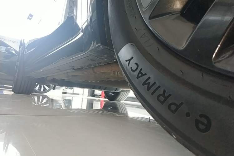 Used Li Auto L8 2025 Pro Smart Refresh Edition Right Side Sill