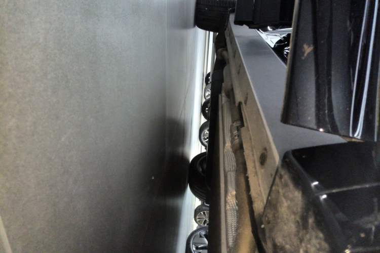 Used Li Auto L8 2025 Ultra Smart Refreshed Edition Right Side Sill