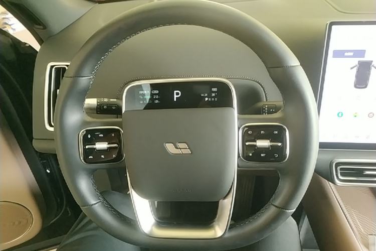 Used Li Auto L8 2025 Ultra Smart Refreshed Edition Steering Wheel