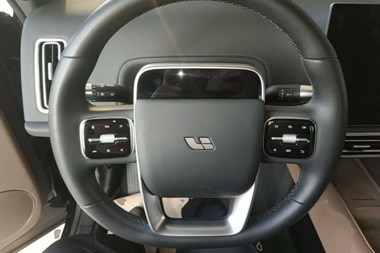 Used Li Auto L8 2025 Pro Smart Refresh Edition Steering Wheel
